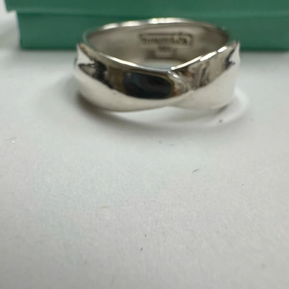 Tiffany & Co. Sterling Silver Leaf Ring Retired piece - Picture 5 of 6